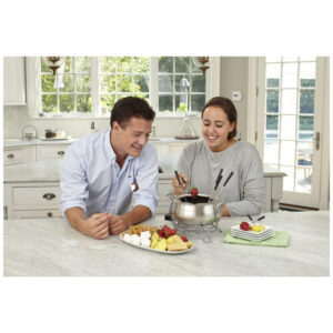 ECTQ84RR81000B_5 jpg - Panela de Fondue Elétrica 2.8 L com 8 Garfos, 1000W, Aço Inoxidável, 110v, CUISINART CFO 3SS, Prateado