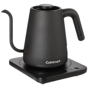 ECTQC6T8TCK80B_1-2 jpg - Chaleira Elétrica 1L com Controle de Temperatura, 110v, CUISINART GK 1, Preto