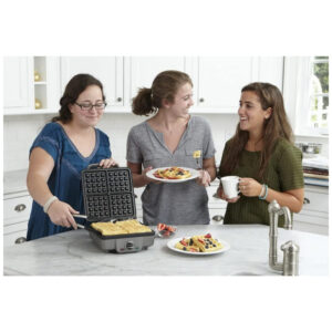 ECTQUBE6TQE00B_4 jpg - Máquina de fle Belga 4 Fatias 6 Configurações Aço Inoxidável, 110v, CUISINART WAF 300P1, Prateado