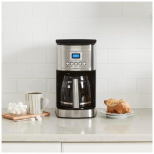 Cafeteira Elétrica Programável Capacidade 14 Xícaras Filtro Reutilizável Alça de Aço Inoxidável Cor, CUISINART DCC 3200, Prateado