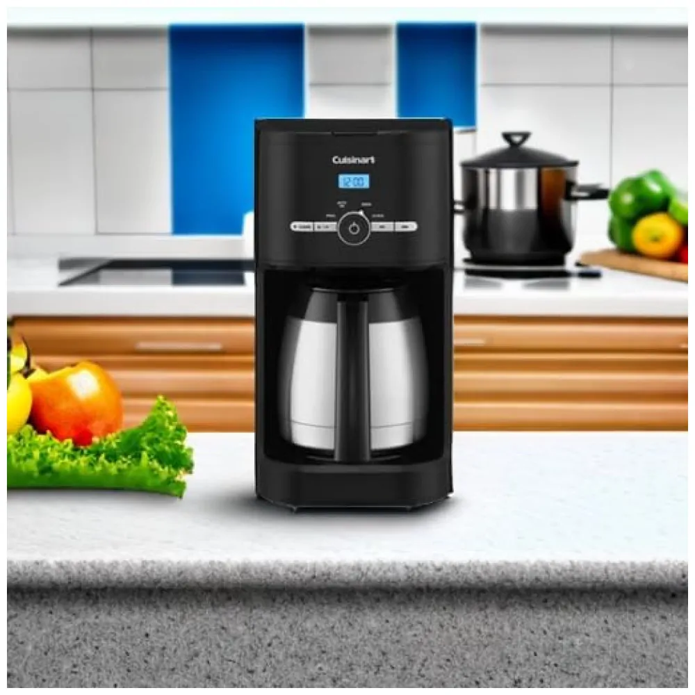 ECTQKM374L690B_4 jpg - Cafeteira Elétrica Programável Reservatório 1.8L com Tela LCD, 110v, CUISINART DCC 1170BK, Preto